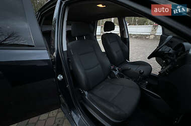 Хэтчбек Hyundai i30 2010 в 