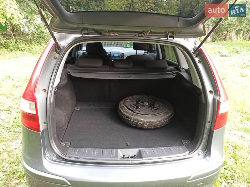 Універсал Hyundai i30 2012 в Шполі