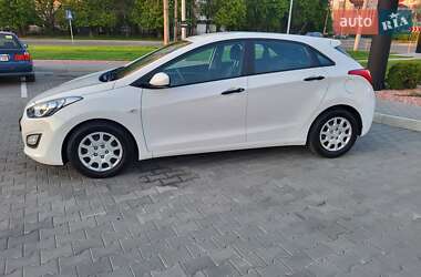 Хэтчбек Hyundai i30 2014 в 