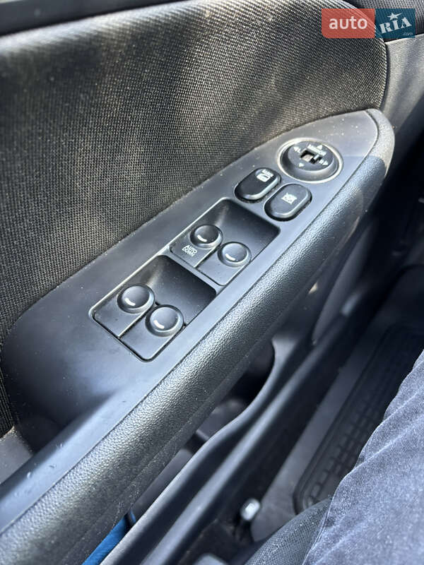 Хэтчбек Hyundai i30 2009 в Житомире