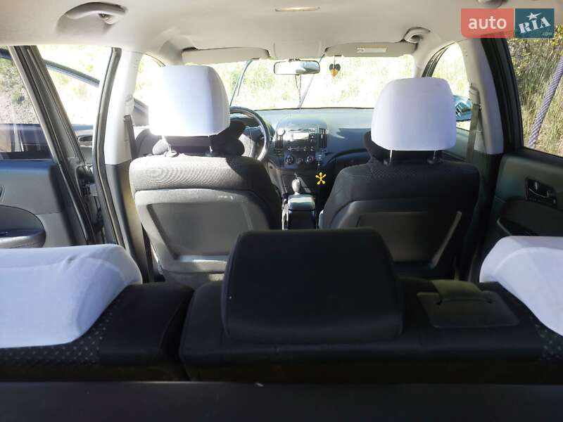 Универсал Hyundai i30 2010 в Львове фото 17 Универсал Hyundai i30 2010 в Львове