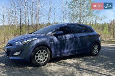 Хэтчбек Hyundai i30 2013 в 