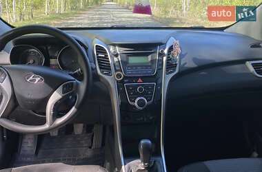 Хэтчбек Hyundai i30 2013 в 