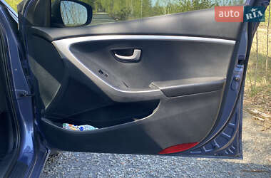 Хэтчбек Hyundai i30 2013 в 