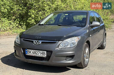 Хэтчбек Hyundai i30 2008 в Ровно