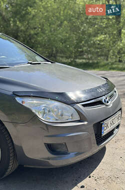 Хэтчбек Hyundai i30 2008 в 