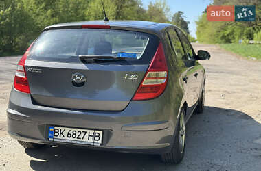 Хэтчбек Hyundai i30 2008 в 