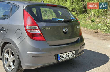 Хэтчбек Hyundai i30 2008 в 