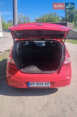 Хетчбек Hyundai i30 2009 в 