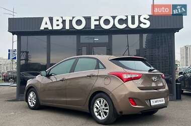Хетчбек Hyundai i30 2012 в 
