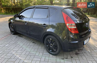 Хэтчбек Hyundai i30 2007 в 