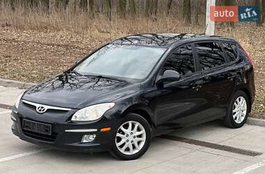 Универсал Hyundai i30 2009 в 