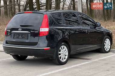 Универсал Hyundai i30 2009 в 