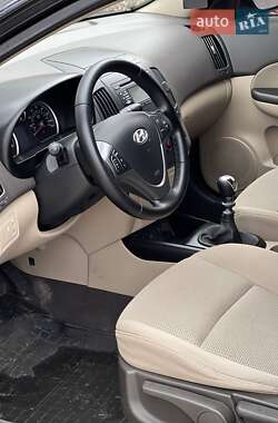 Универсал Hyundai i30 2009 в 