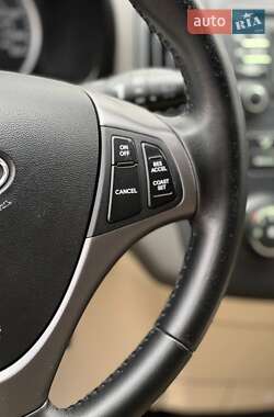Универсал Hyundai i30 2009 в 