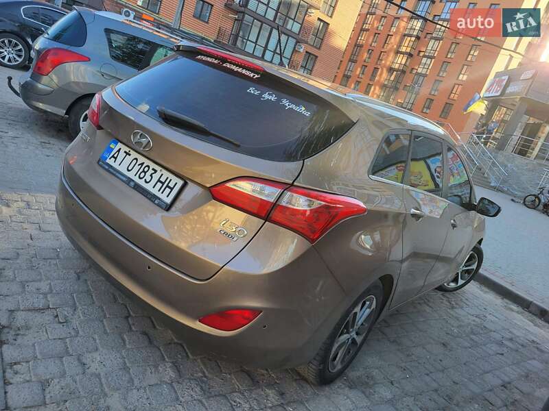 Универсал Hyundai i30 2015 в Калуше
