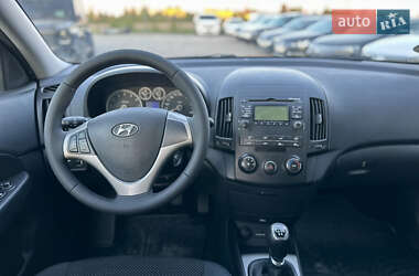 Универсал Hyundai i30 2010 в 