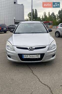 Универсал Hyundai i30 2008 в 