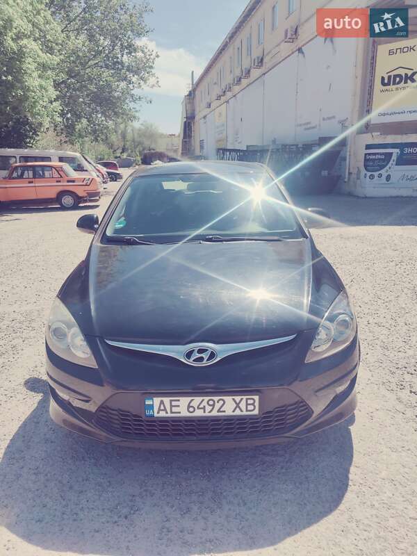 Хэтчбек Hyundai i30 2011 в Днепре