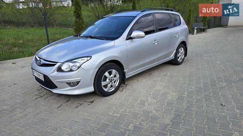 Універсал Hyundai i30 2012 в Яремчі