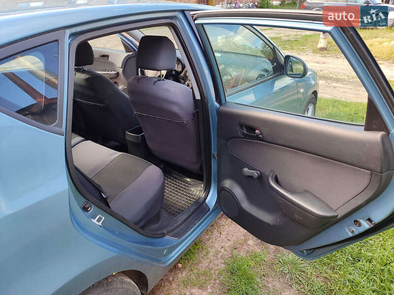 Хэтчбек Hyundai i30 2007 в Киеве
