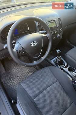 Універсал Hyundai i30 2011 в 