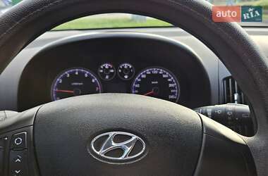 Хэтчбек Hyundai i30 2010 в 