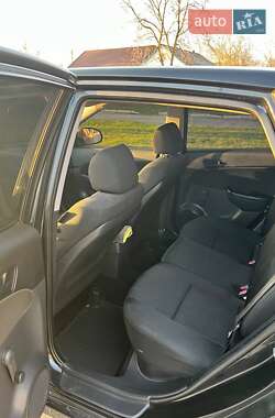 Хетчбек Hyundai i30 2010 в 
