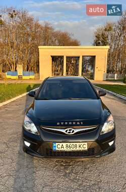 Хэтчбек Hyundai i30 2010 в Маньковке