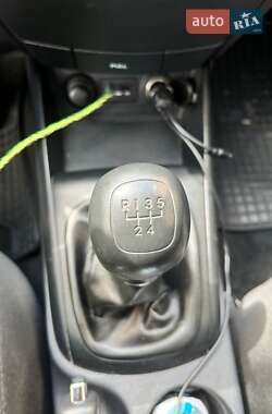 Хетчбек Hyundai i30 2010 в 