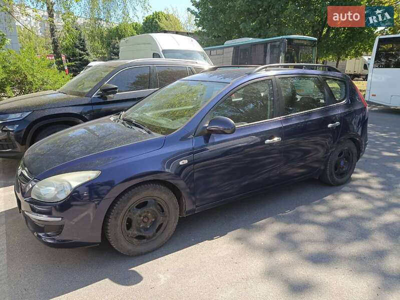 Універсал Hyundai i30 2009 в Дніпрі