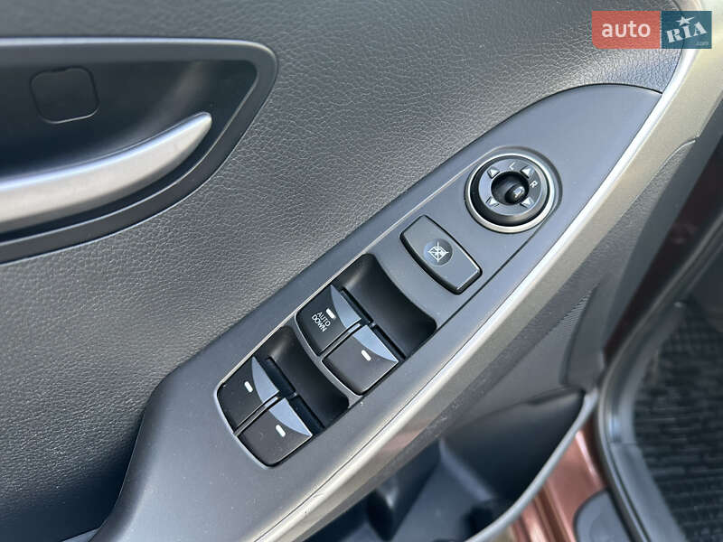 Хетчбек Hyundai i30 2013 в Хмельницькому