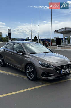 Хетчбек Hyundai i30 2022 в 
