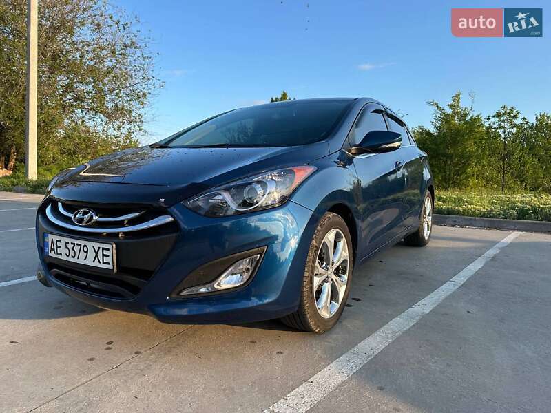 Хетчбек Hyundai i30 2014 в Синельниковому