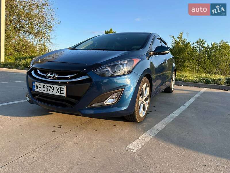 Хетчбек Hyundai i30 2014 в Синельниковому