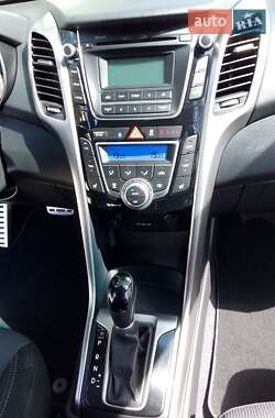 Хэтчбек Hyundai i30 2012 в 