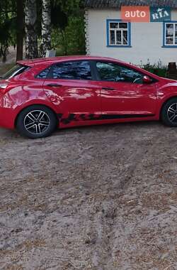 Хэтчбек Hyundai i30 2013 в 