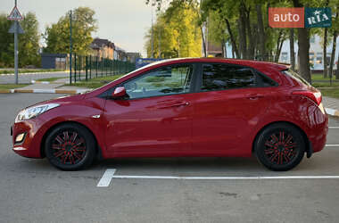 Хэтчбек Hyundai i30 2013 в 