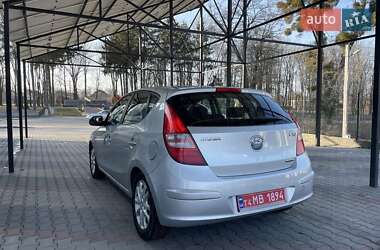 Хэтчбек Hyundai i30 2007 в Виннице