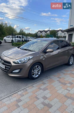Хэтчбек Hyundai i30 2014 в Киеве