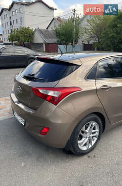 Хетчбек Hyundai i30 2014 в 