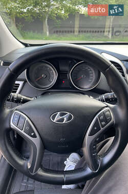 Хетчбек Hyundai i30 2014 в 