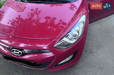 Хетчбек Hyundai i30 2013 в 