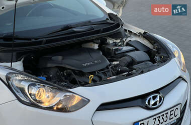 Хетчбек Hyundai i30 2013 в 