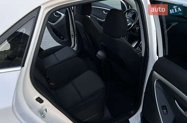 Хетчбек Hyundai i30 2013 в 