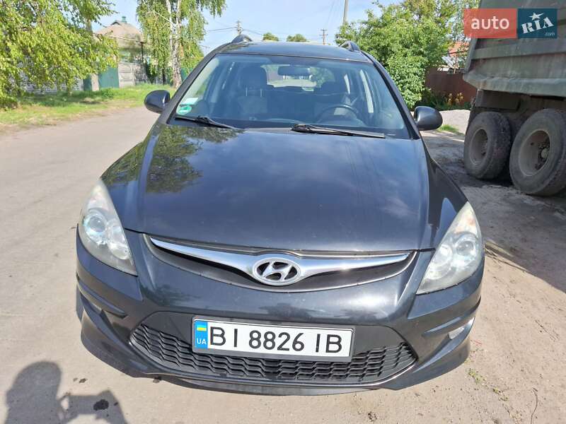Универсал Hyundai i30 2010 в Глобине