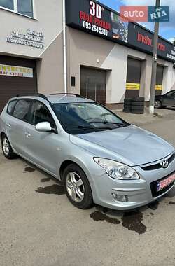 Универсал Hyundai i30 2009 в Сумах