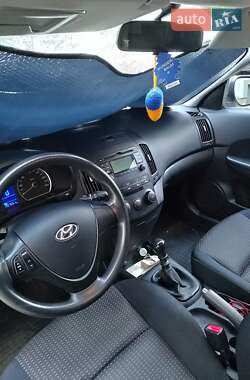 Універсал Hyundai i30 2008 в 