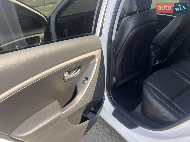 Хэтчбек Hyundai i30 2012 в Николаеве