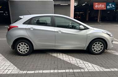 Хэтчбек Hyundai i30 2014 в 